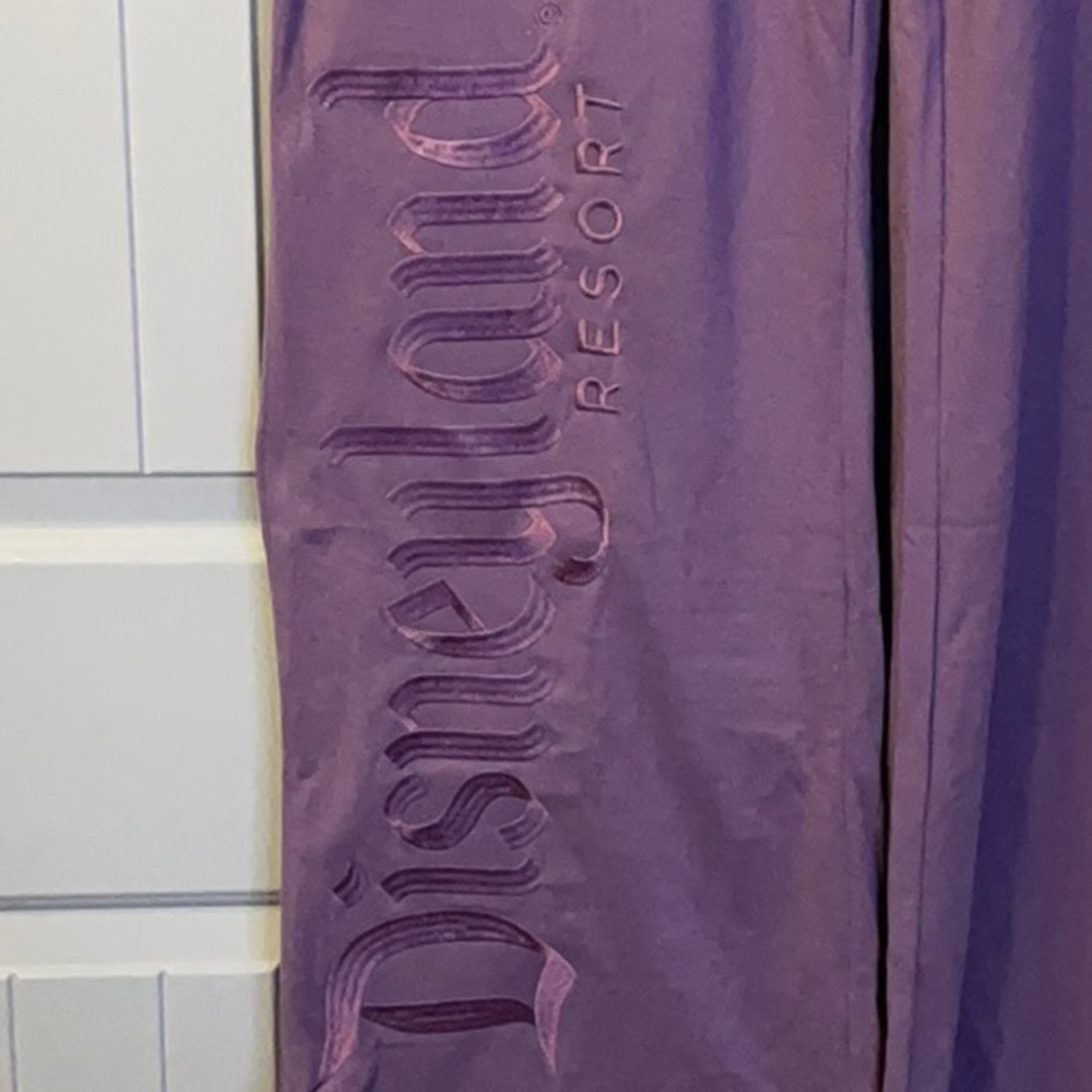 Disneyland Resort Logo Embroidered Joggers~Size 1X (16-18) 2X (18-20)~NWT - Picture 3 of 12